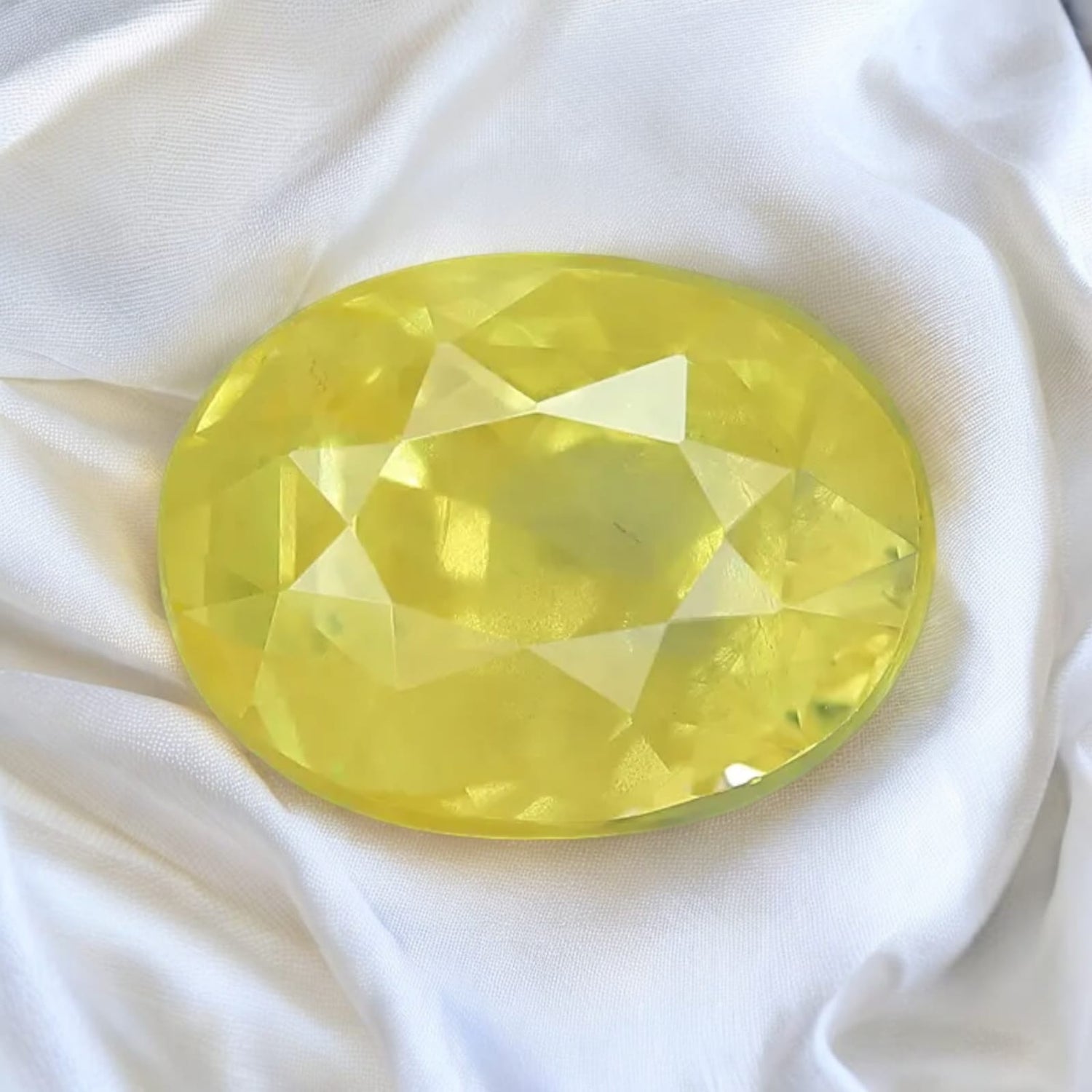 рдкреБрдЦрд░рд╛рдЬ (Yellow Sapphire)