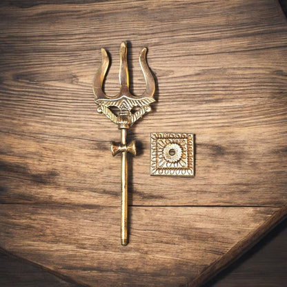 त्रिशूल स्टैंड वाला