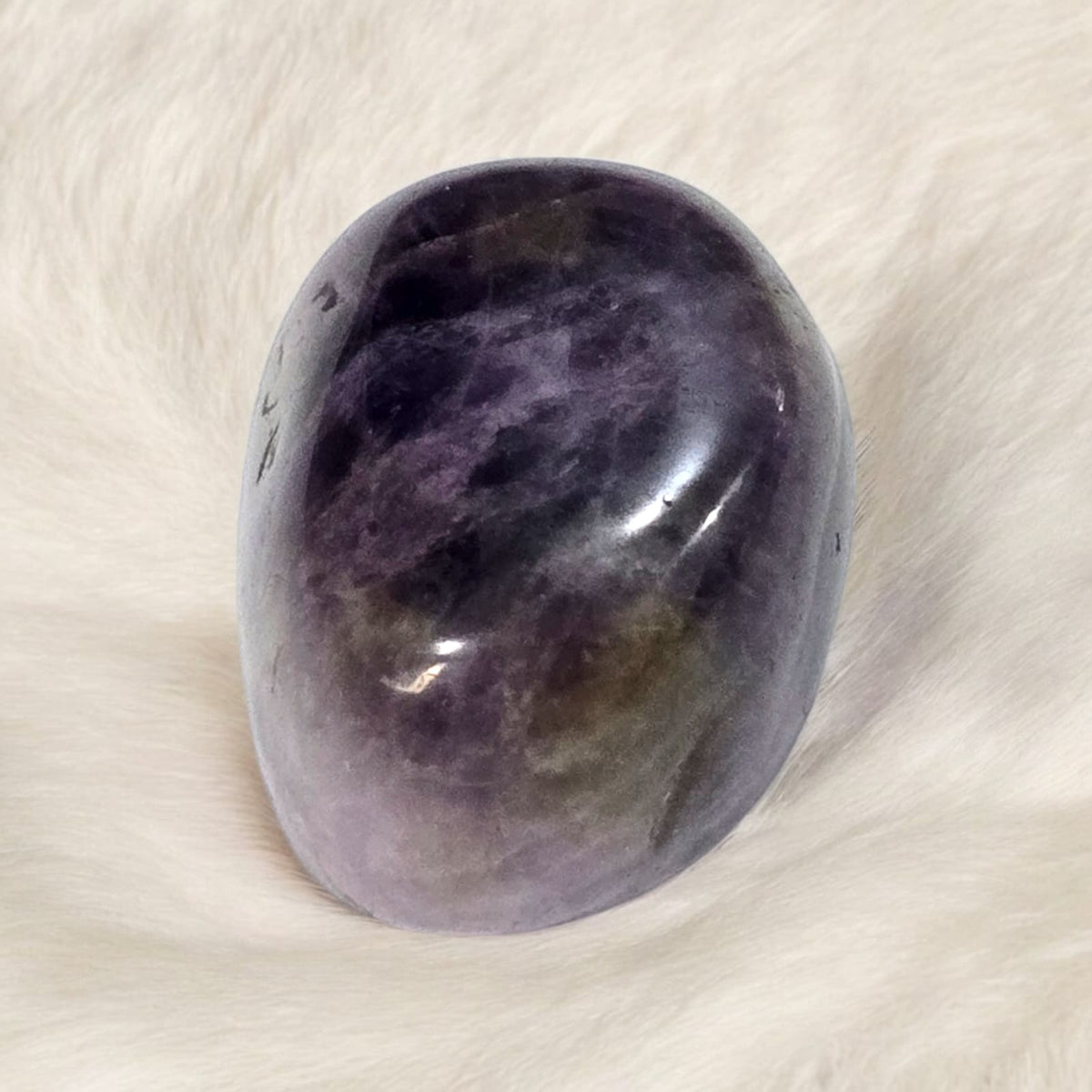 एमेथिस्ट टंबल स्टोन (Amethyst Tumble Stone)