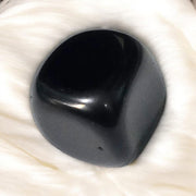 ब्लैक ऑब्सीडियन टंबल स्टोन (Black Obsidian Tumble Stone)