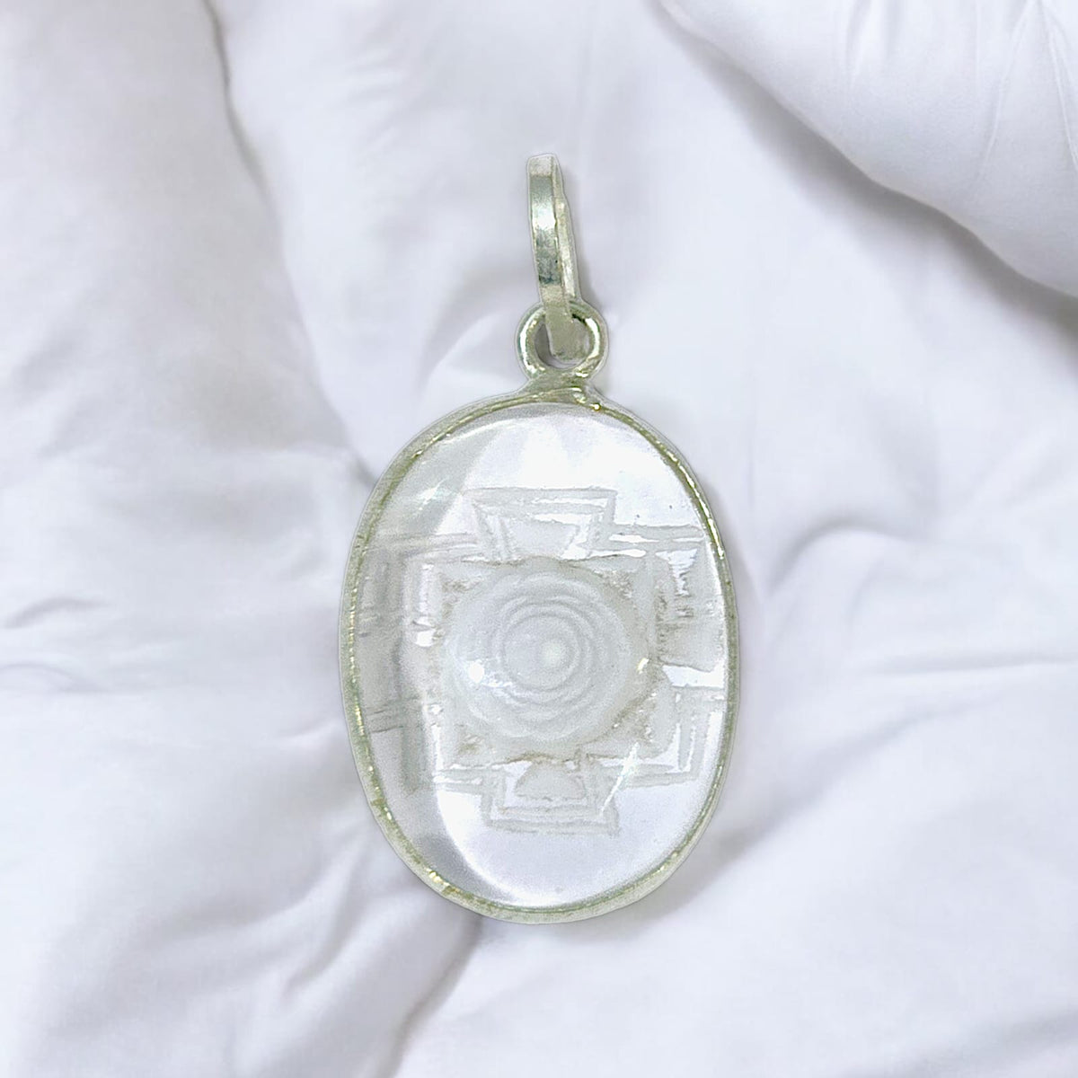 श्री यंत्र स्फटिक पेंडेंट (Shree Yantra Sphatik Pendant)