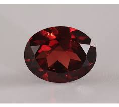 गार्नेट रत्न (Garnet Stone) ( 7 से 8 कैरेट)