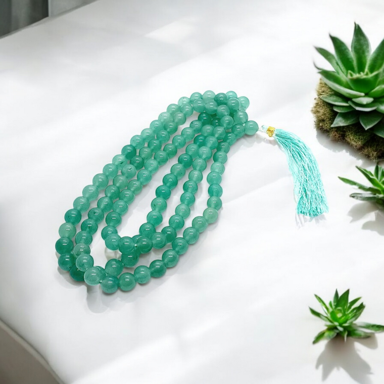 ग्रीन एवेंच्‍यूरिन माला (Green Aventurine Mala)