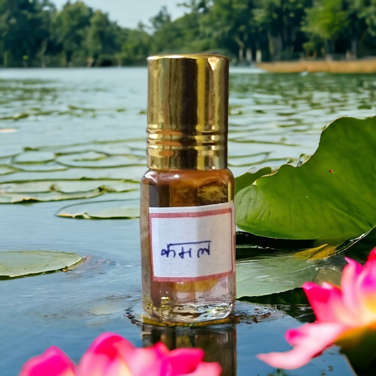 कमल इत्र (Lotus Attar) (3 ग्राम)