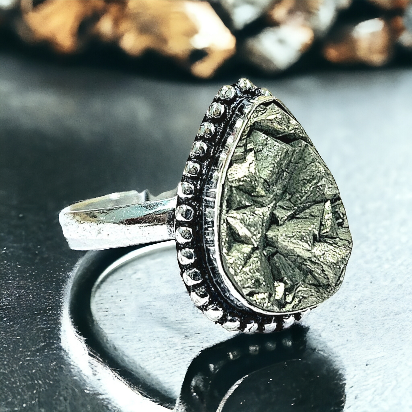 पाइराइट रिंग (Rough Stone)