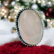 रोज क्वार्ट्ज रिंग (Rose Quartz Ring)