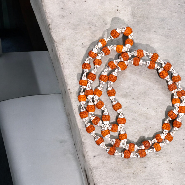 5 मुखी रुद्राक्ष माला चांदी कैप में (5 Mukhi Rudraksh Mala Silver Cap)