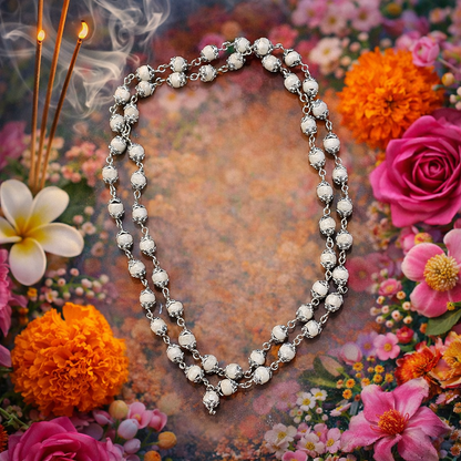 सफ़ेद तुलसी की माला मेटल कैप में (White Tulsi Mala Metal Cap)